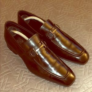 Salvatore Ferragamo black loafers. Size 9.5